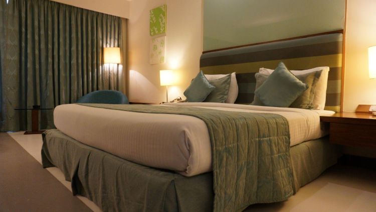 Hotel...