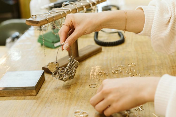 jewellery making course experience day