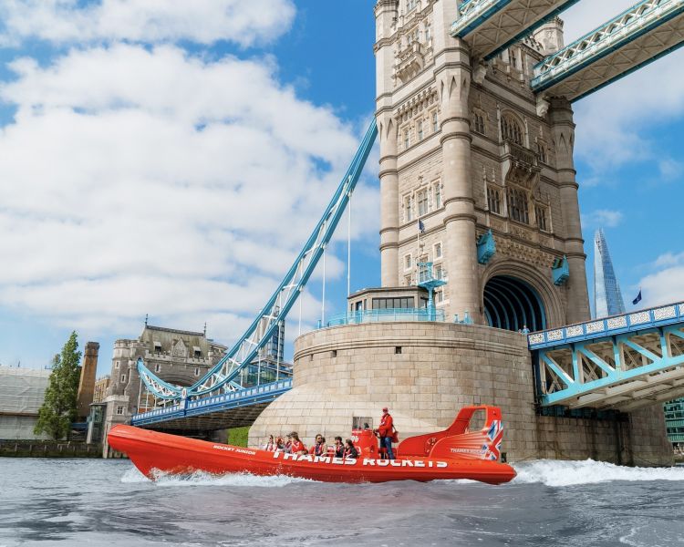 ultimate london adventure 50 minute thames rockets speedboat experience
