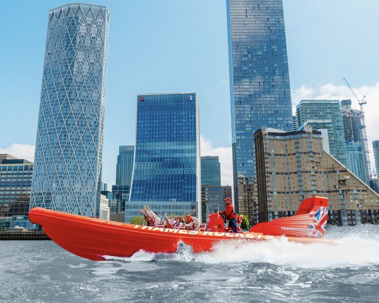 ultimate london adventure 50 minute thames rockets speedboat experience