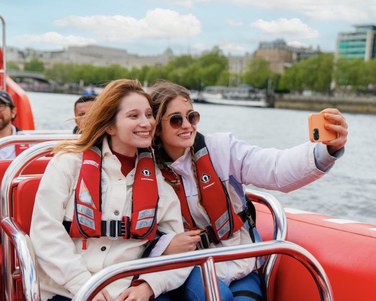 thames barrier explorer's 80 minute thames rockets speedboat experience