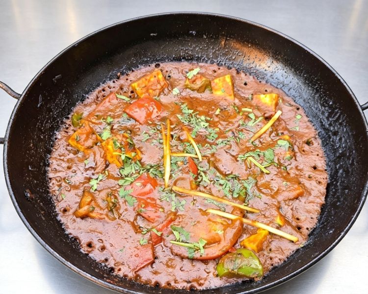 Balti cooked on indian food cooking class