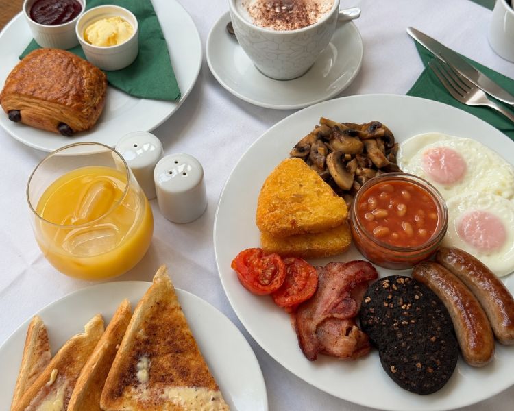 English breakfast at little silver country hotel