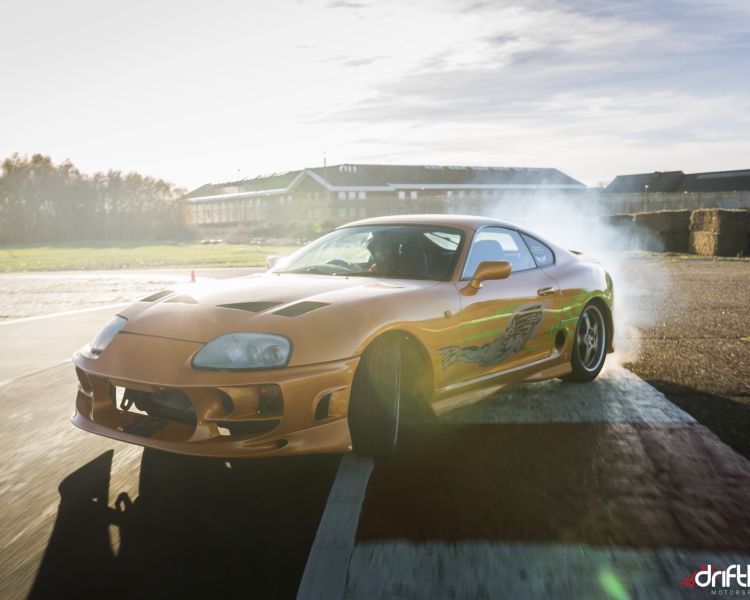 toyota supra vs nissan skyline driving experience