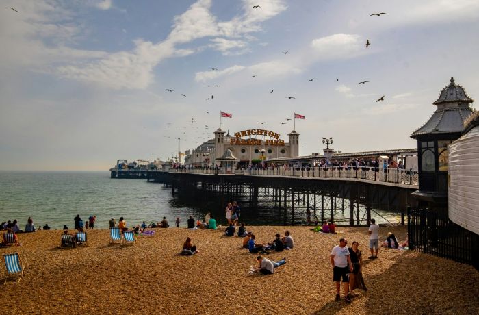 Brighton place pier in the sunshine