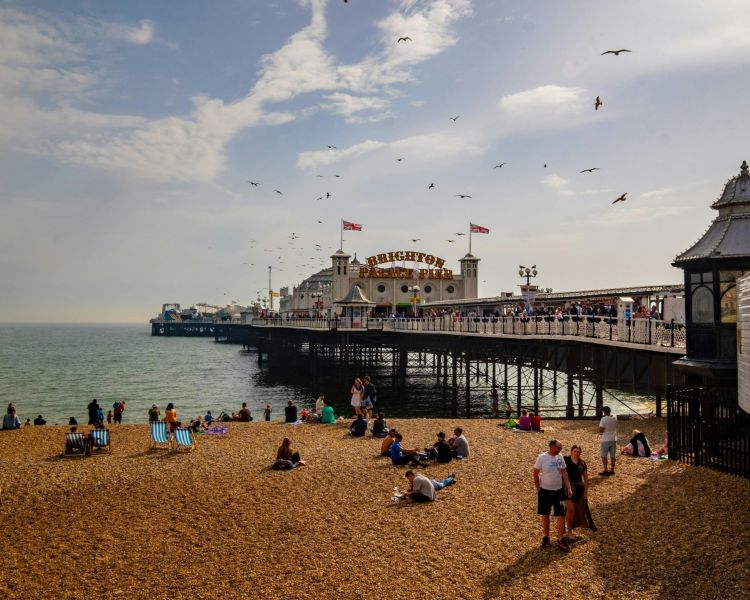 Brighton place pier in the sunshine