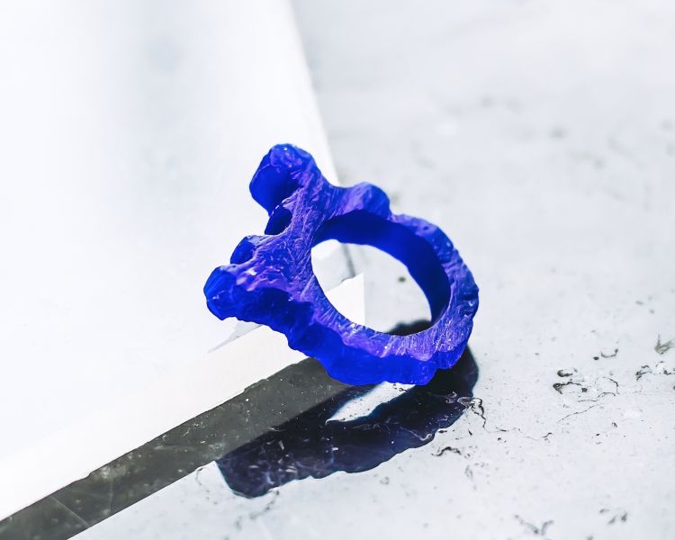 a blue wax ring template made during a gemstone jewellery making workshop with stööki