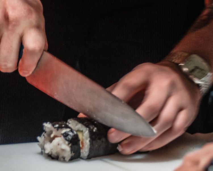 learn how to make a sushi dragon roll
