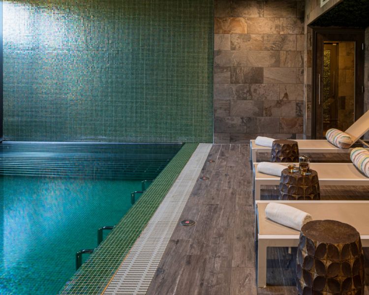 Swinton country club pools