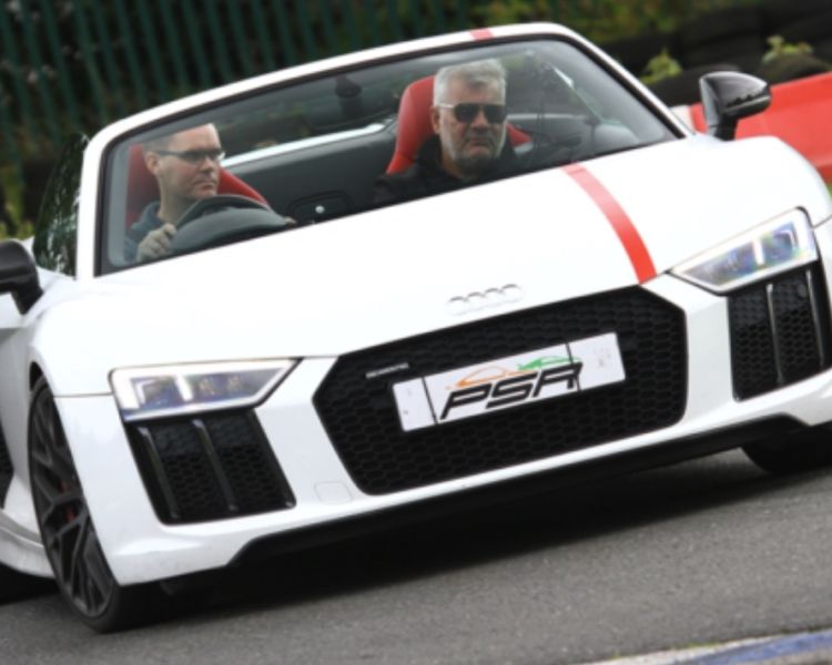 Audi R8 V10 Spyder driving experience days