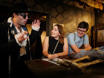 immersive "phantom peak" experience in london