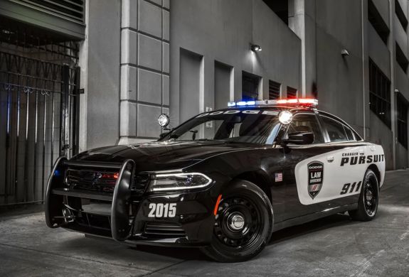 an american police car used in a driving experience day