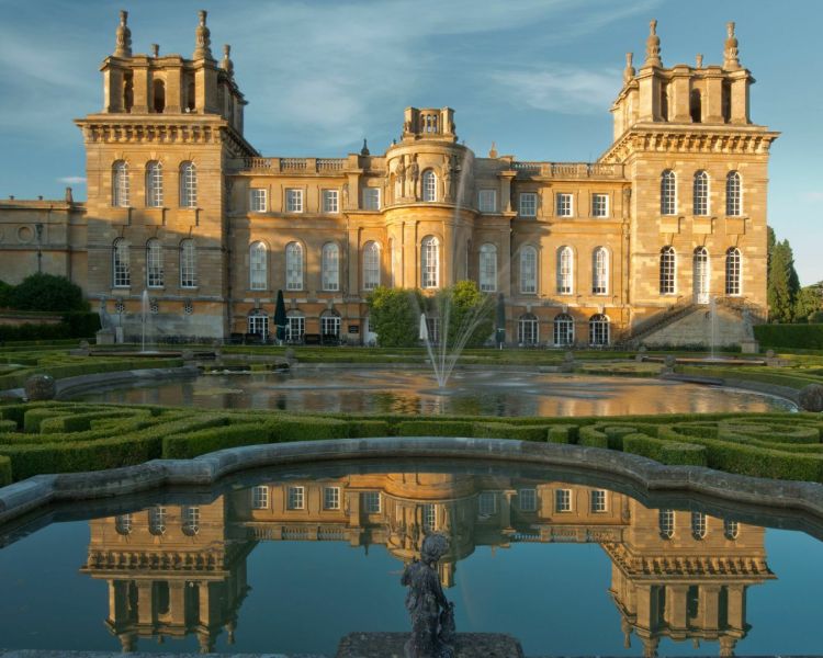 blenheim palace visit and cotswold sightseeing coach tour