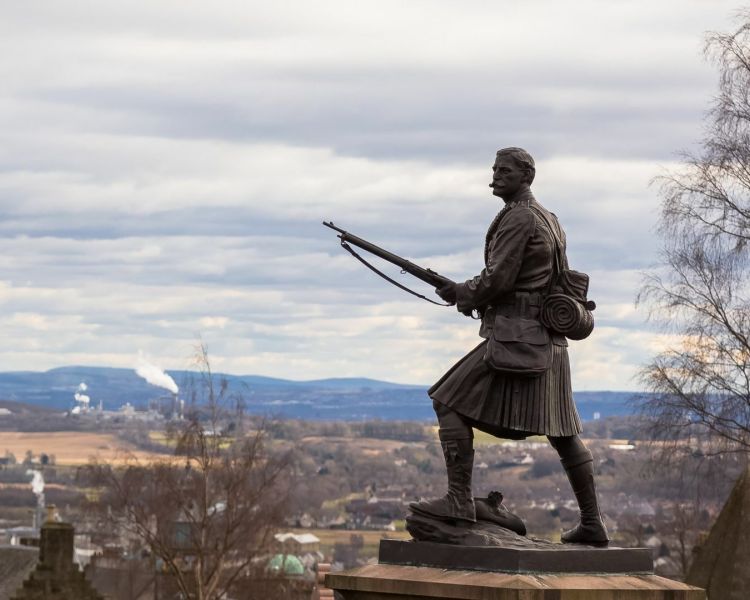 stirling castle, the kelpies and loch lomond day tour from edinburgh