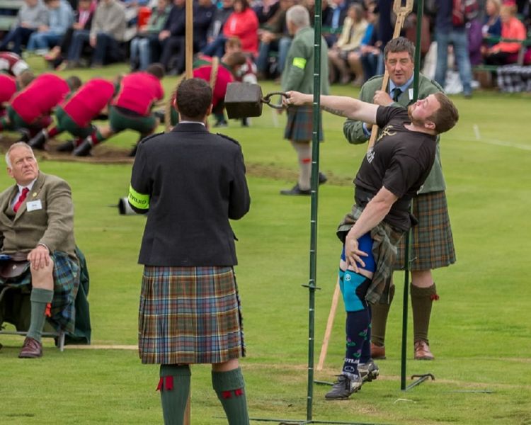 highland games day tour from edinburgh coach tour