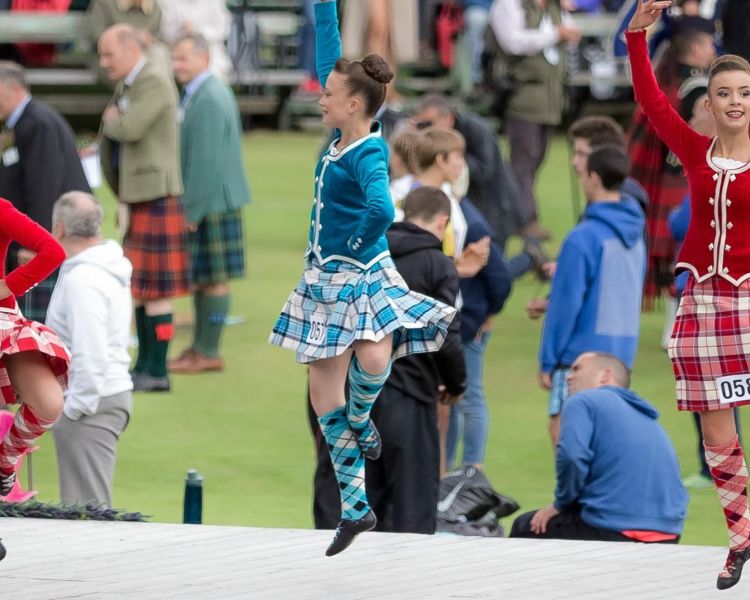 highland games day tour from edinburgh coach tour