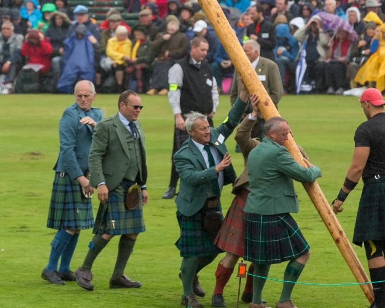 highland games day tour from edinburgh coach tour