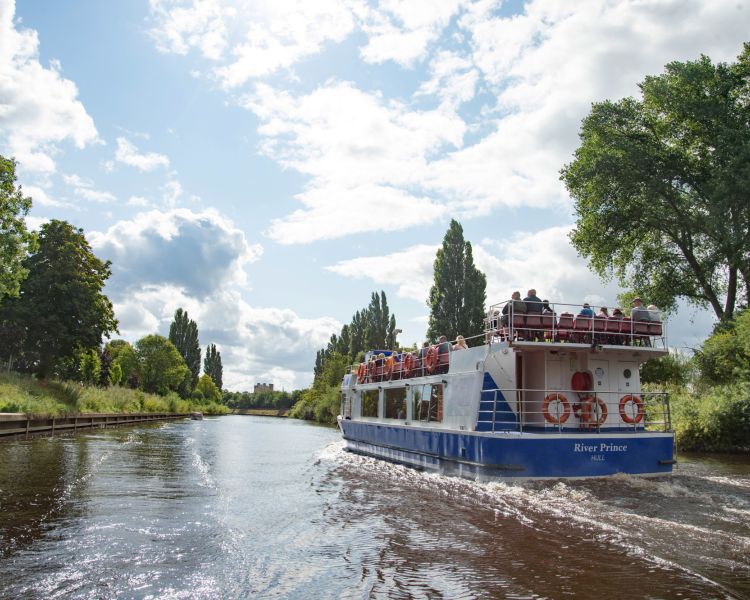 york river cruise