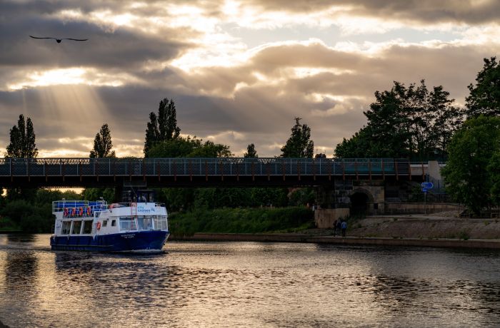 early evening york river cruise