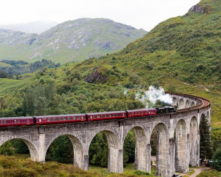 jacobite steam train