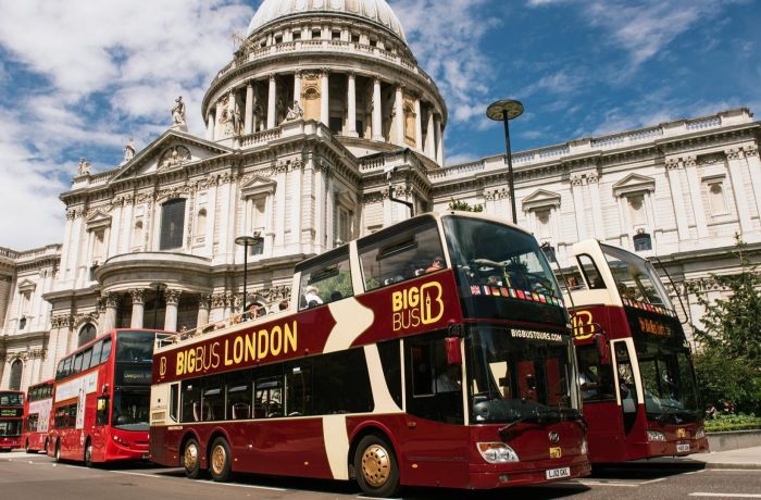 Big bus summer tour