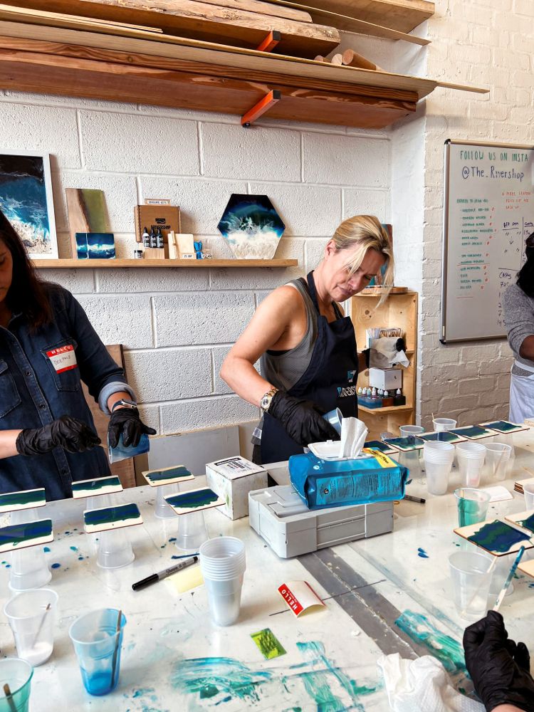 learn how to make a resin seascape