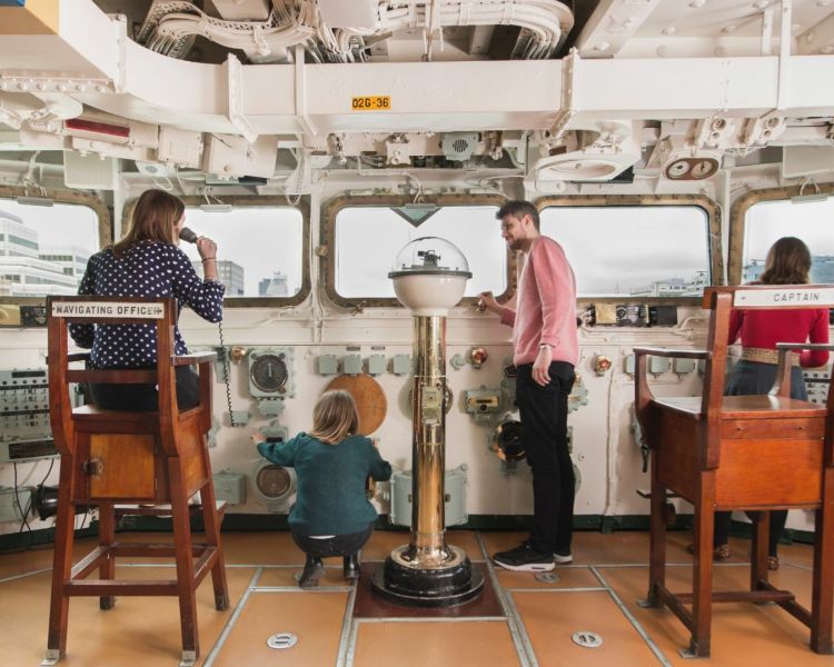 Hms belfast captains chair
