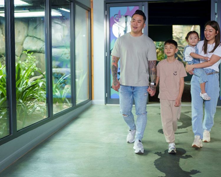 Family at london zoo