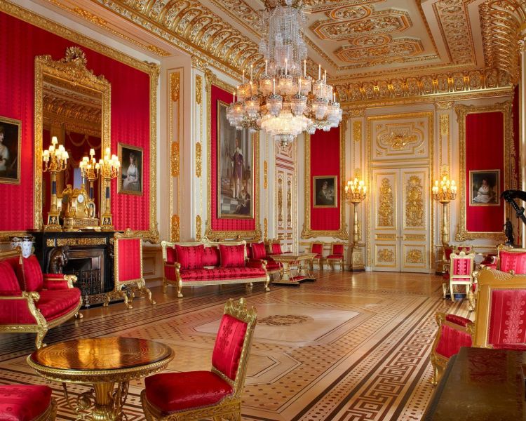Semi state rooms crimson drawing room peter smith royal collection trust his majesty king charlesiii2023