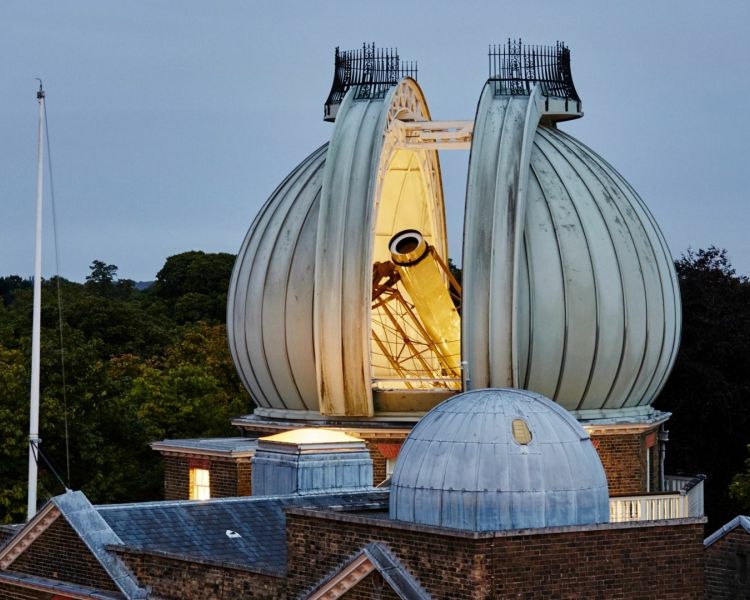 the royal observatory in greenwich entrance