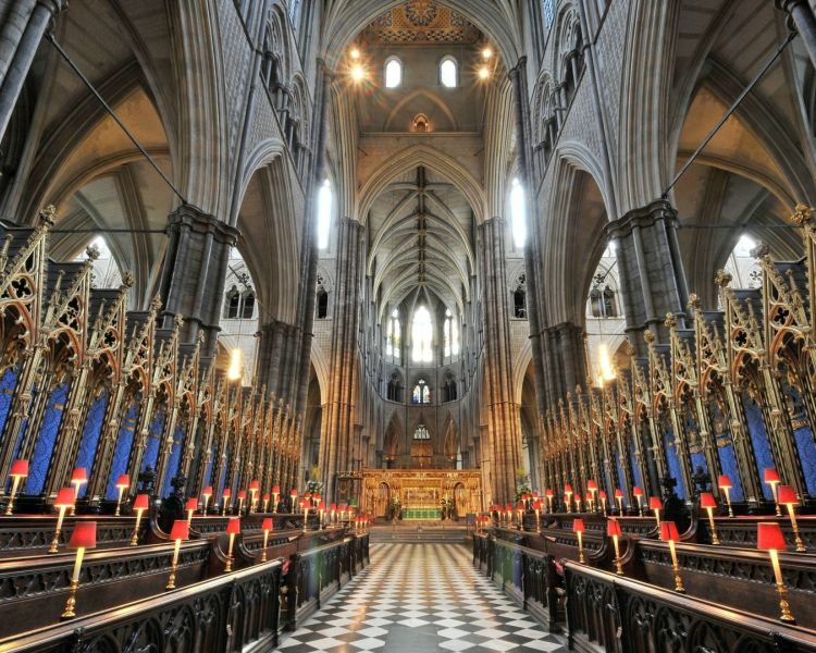 Westminster Abbey interior 4
