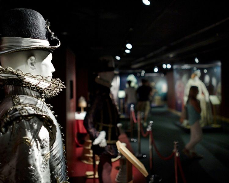 shakespeare’s globe theatre story and guided tour