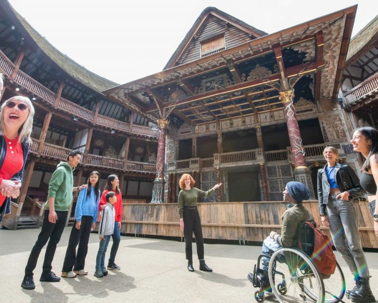 shakespeare’s globe theatre story and guided tour