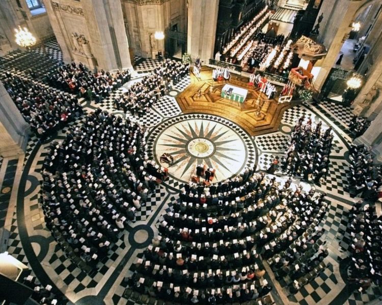 st paul’s cathedral entrance