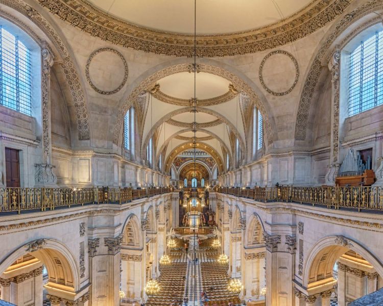 st paul’s cathedral entrance