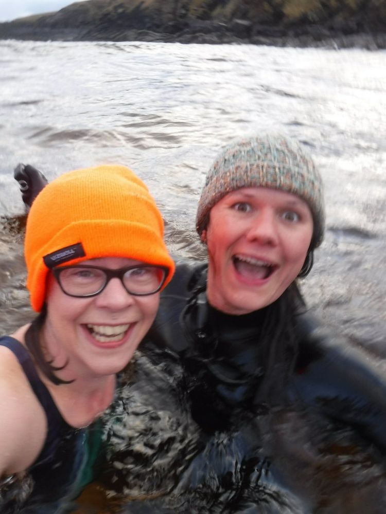 Cold water swimming