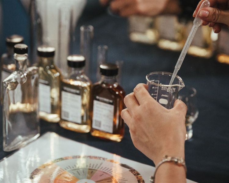 copper rivet distillery whisky blending experience in kent
