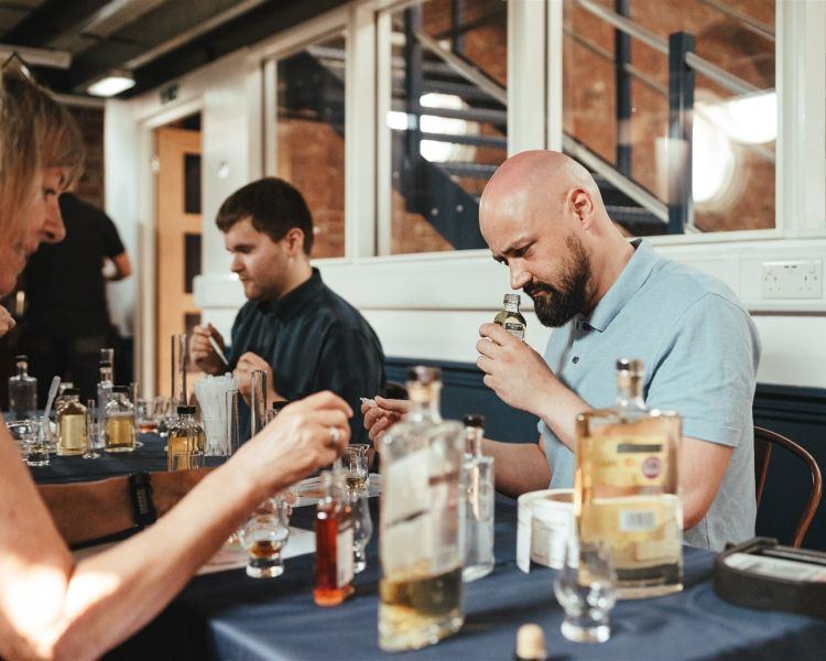 copper rivet distillery whisky blending experience in kent