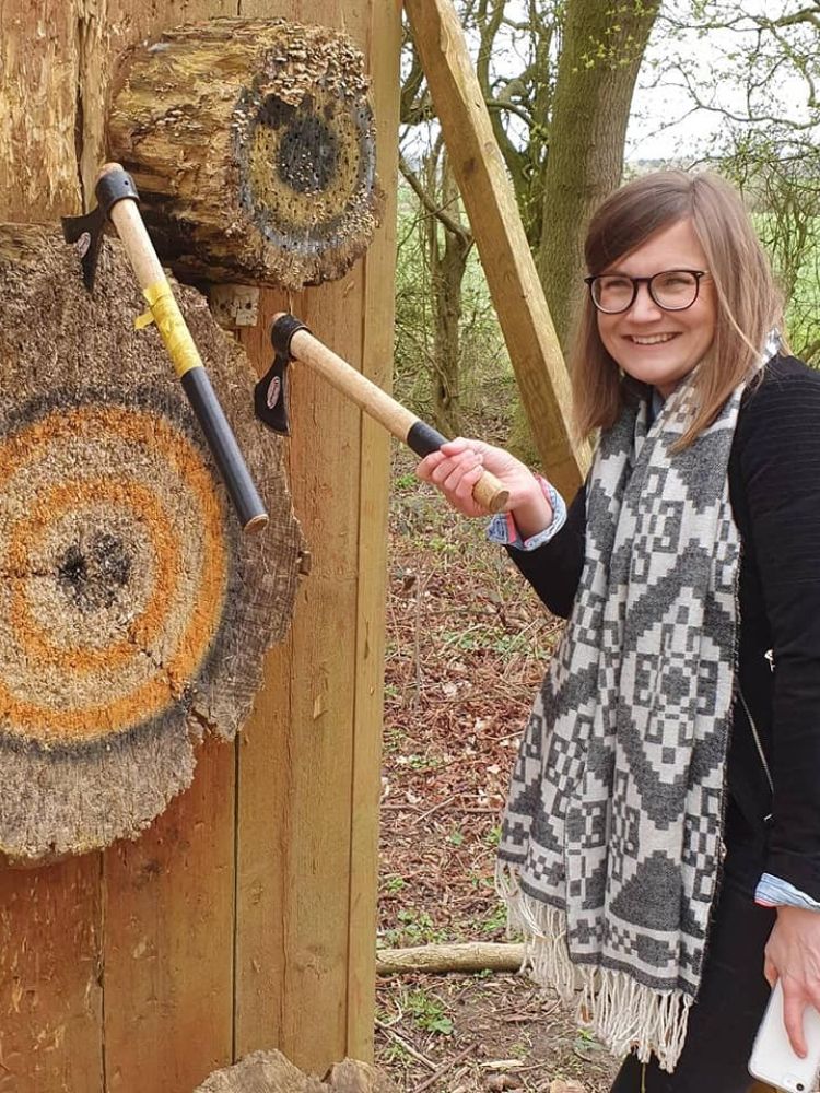 Axe throwing 9