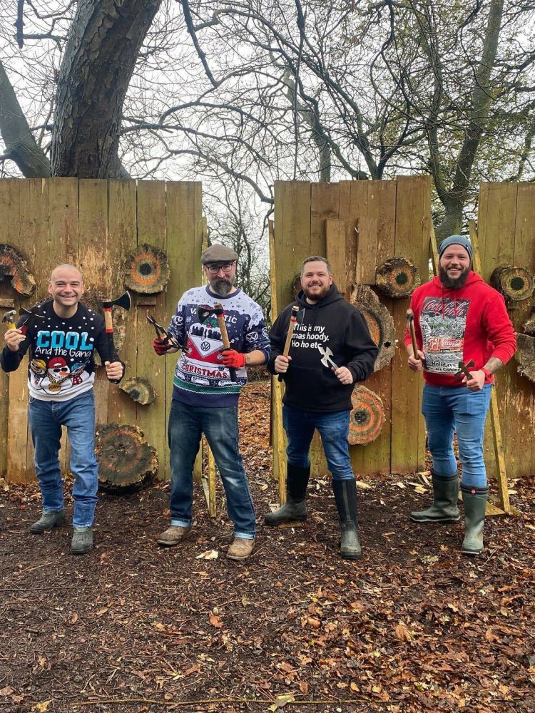 Axe throwing 10
