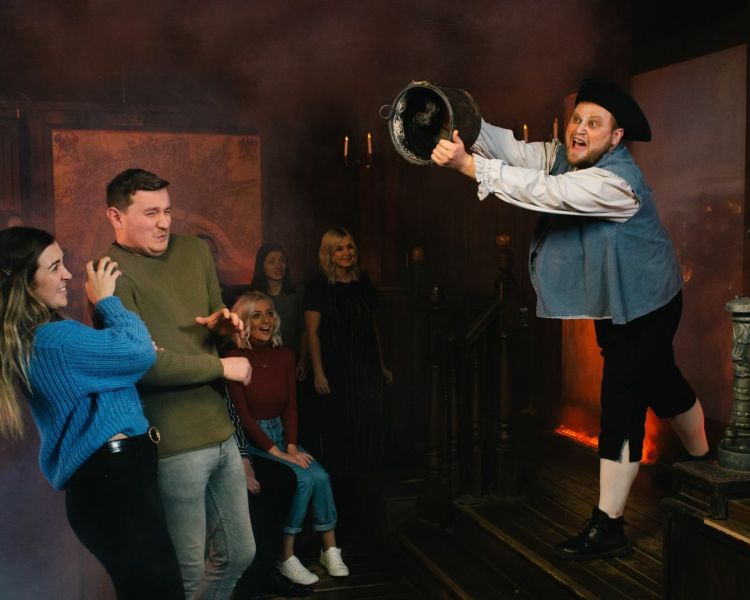 london dungeon visit with the merlin pass