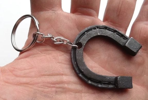 horseshoe keyring made on a 3 hour blacksmithing taster session