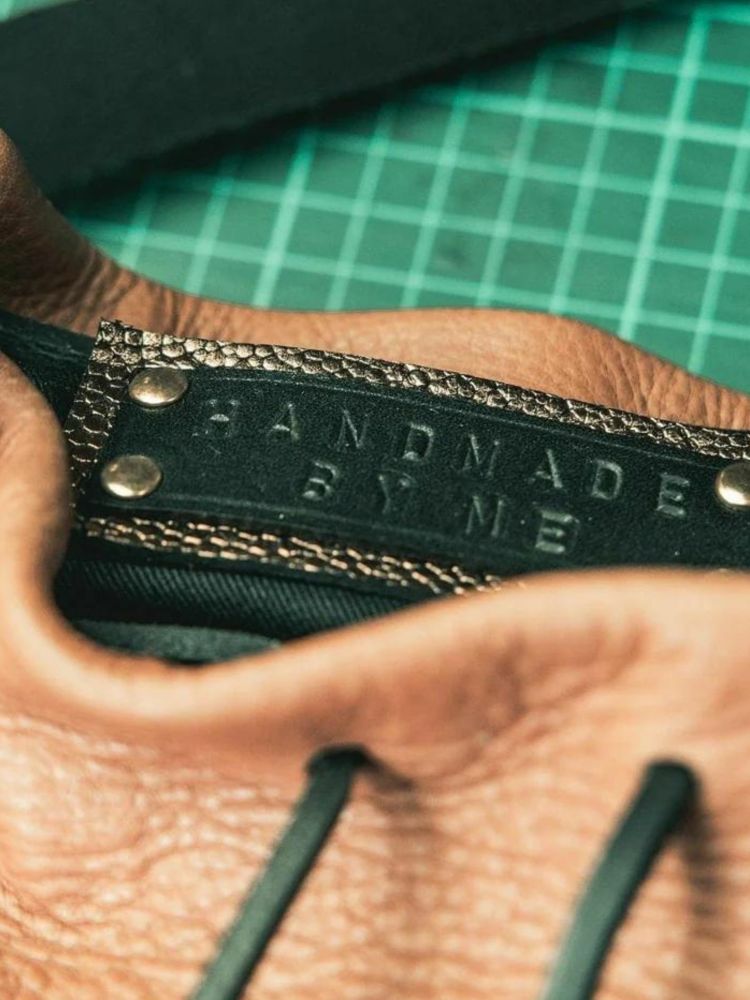 Customised leather bag