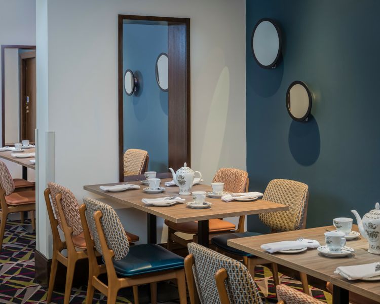 q hotels ashford lunch area