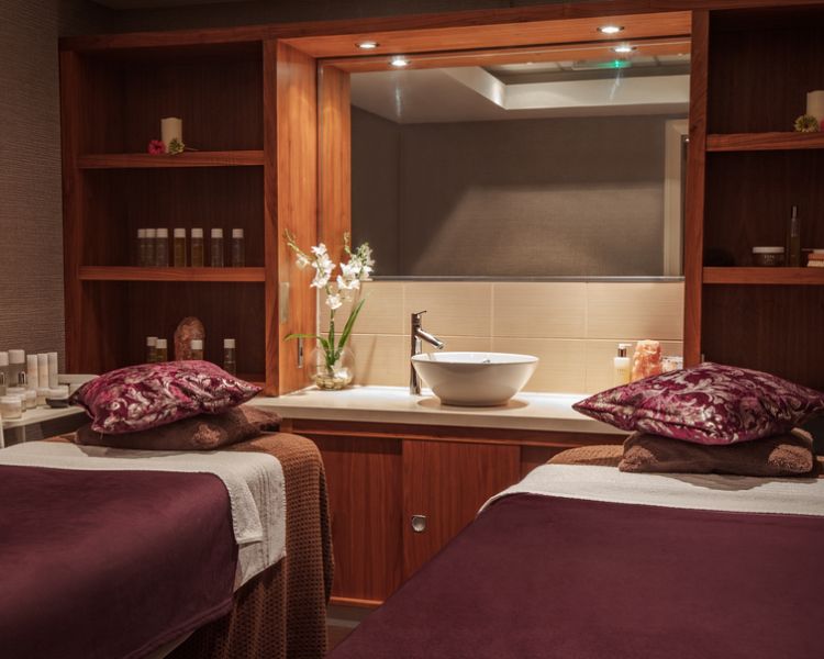 Double treatment room spa day telford