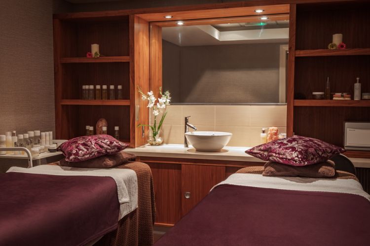Double treatment room spa day telford