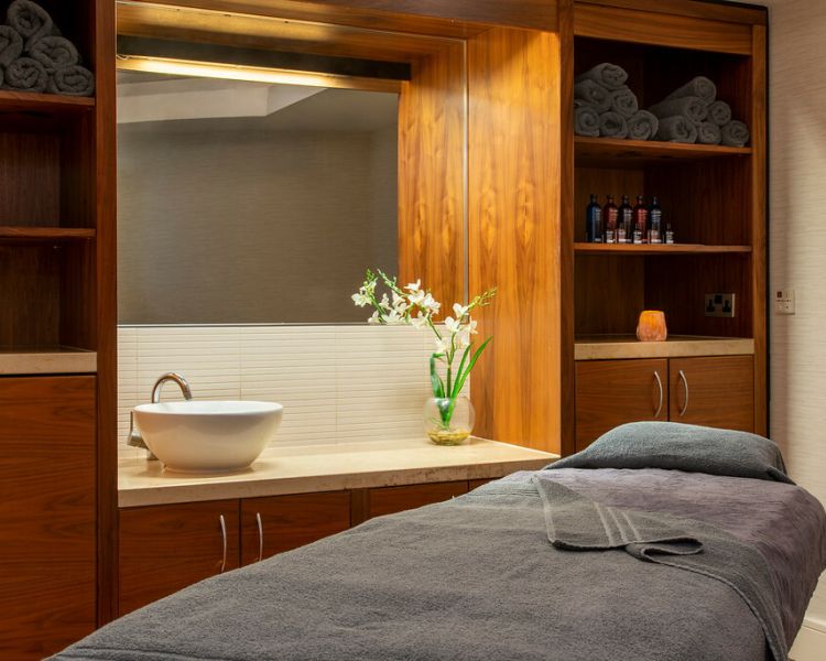 q hotels telford treatment room