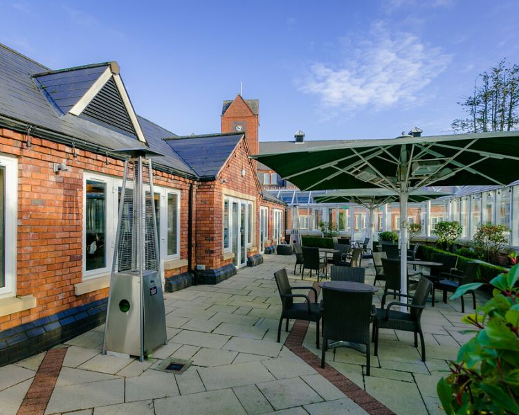 exterior spa day warrington
