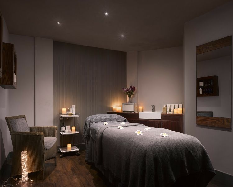 treatment room spa day q hotels