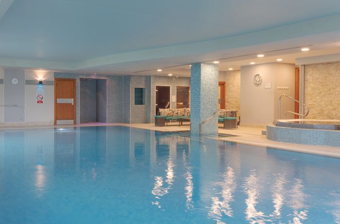 swimming pool cheltenham chase